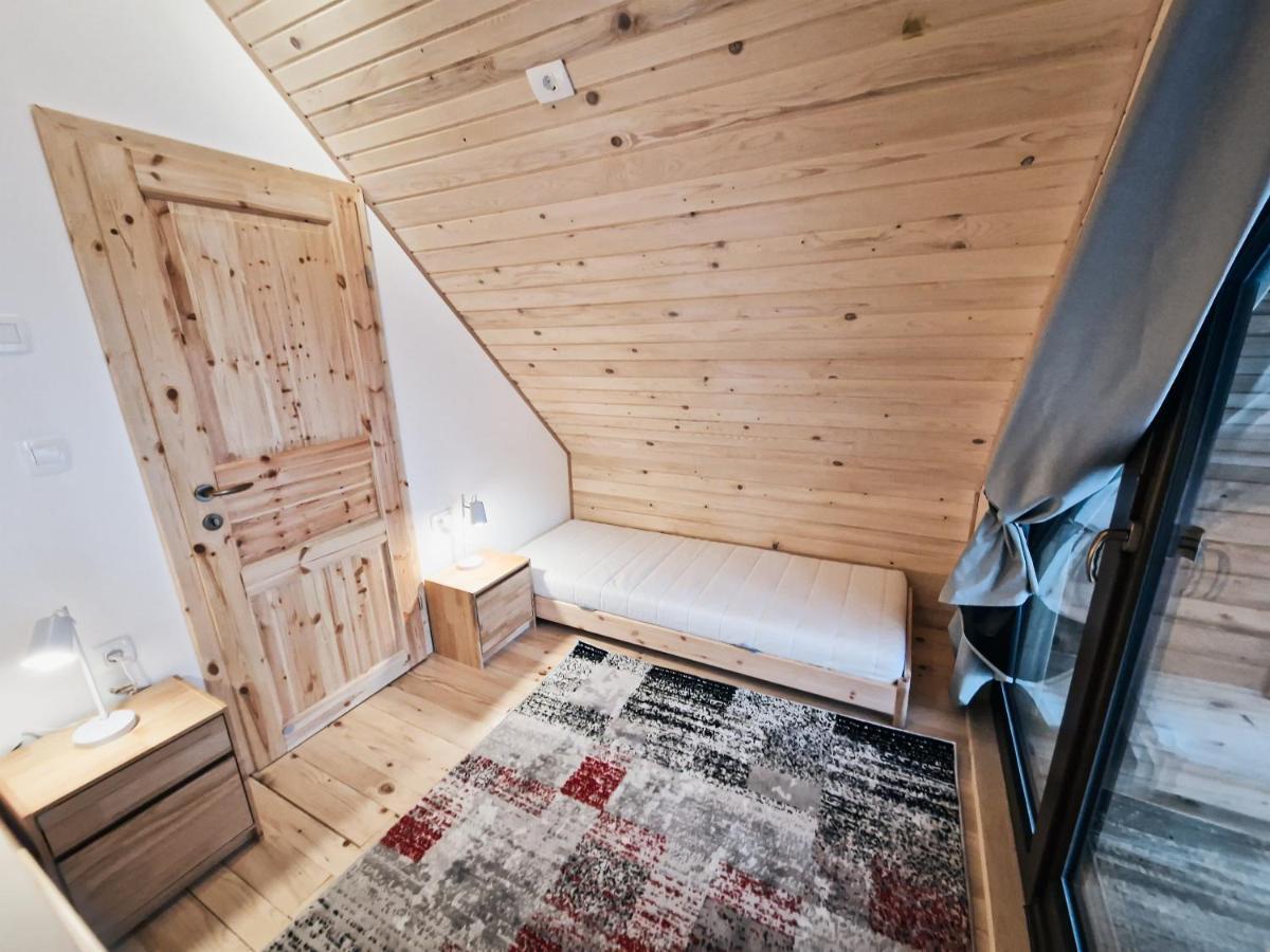 Villa Hisa Zimazakon Bloke à Nova Vas  Extérieur photo